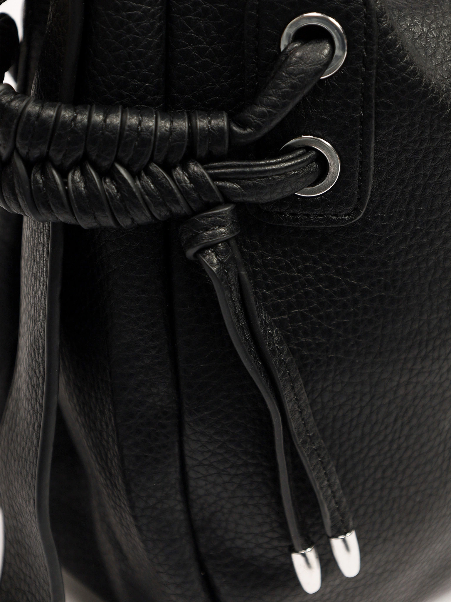 Сумка-шоппер  с декоративными плетеными ремешками по бокам в ассортименте